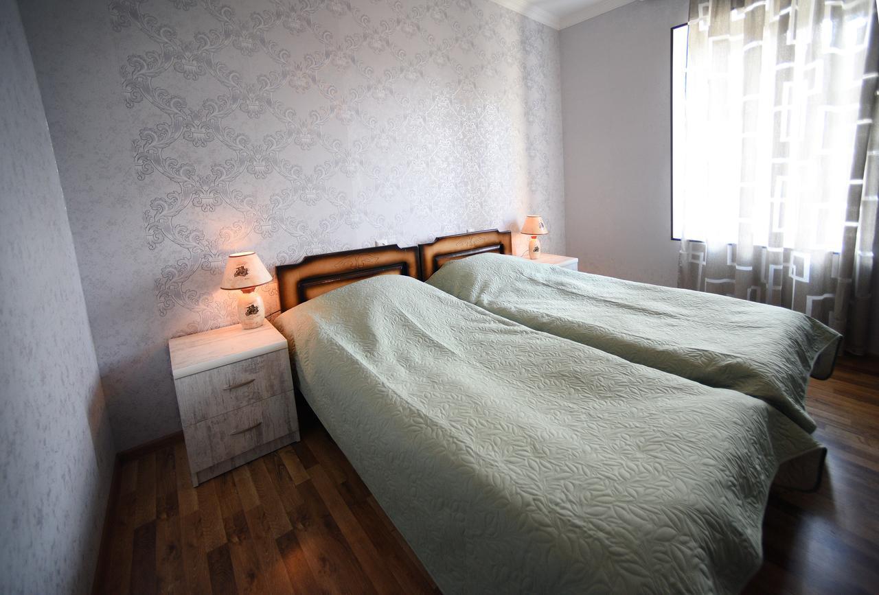 אושגולי Caucasus Guesthouse מראה חיצוני תמונה